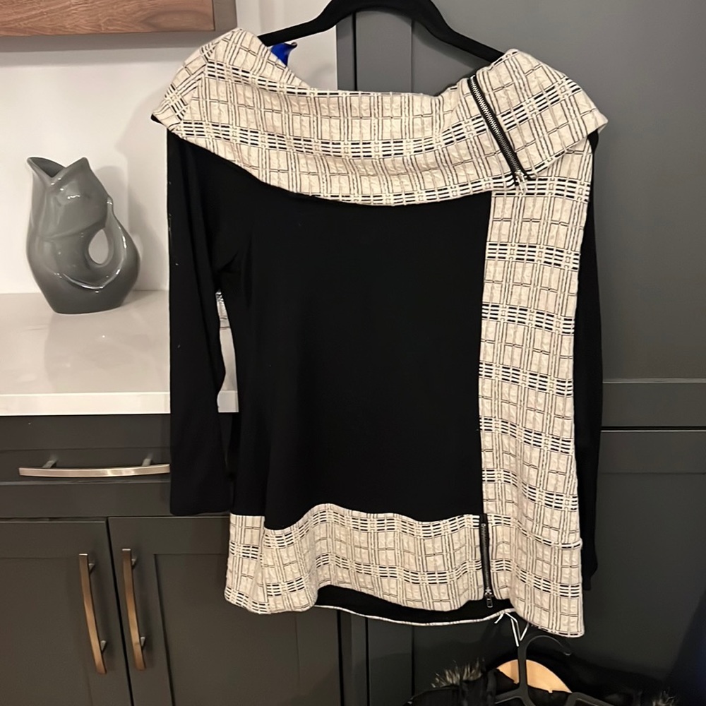 Creation sweater